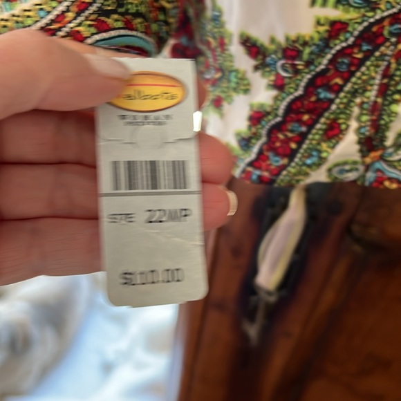 NWT Gorgeous silk blouse - Picture 5 of 5